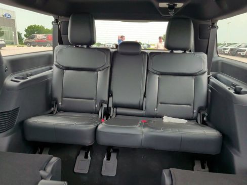 New 2027 Ford Expedition Max Platinum w/ Stealth Appearance Package RWD image 43