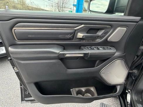 Used 2020 RAM 1500 Limited w/ Black Appearance Package AWD/4WD image 30