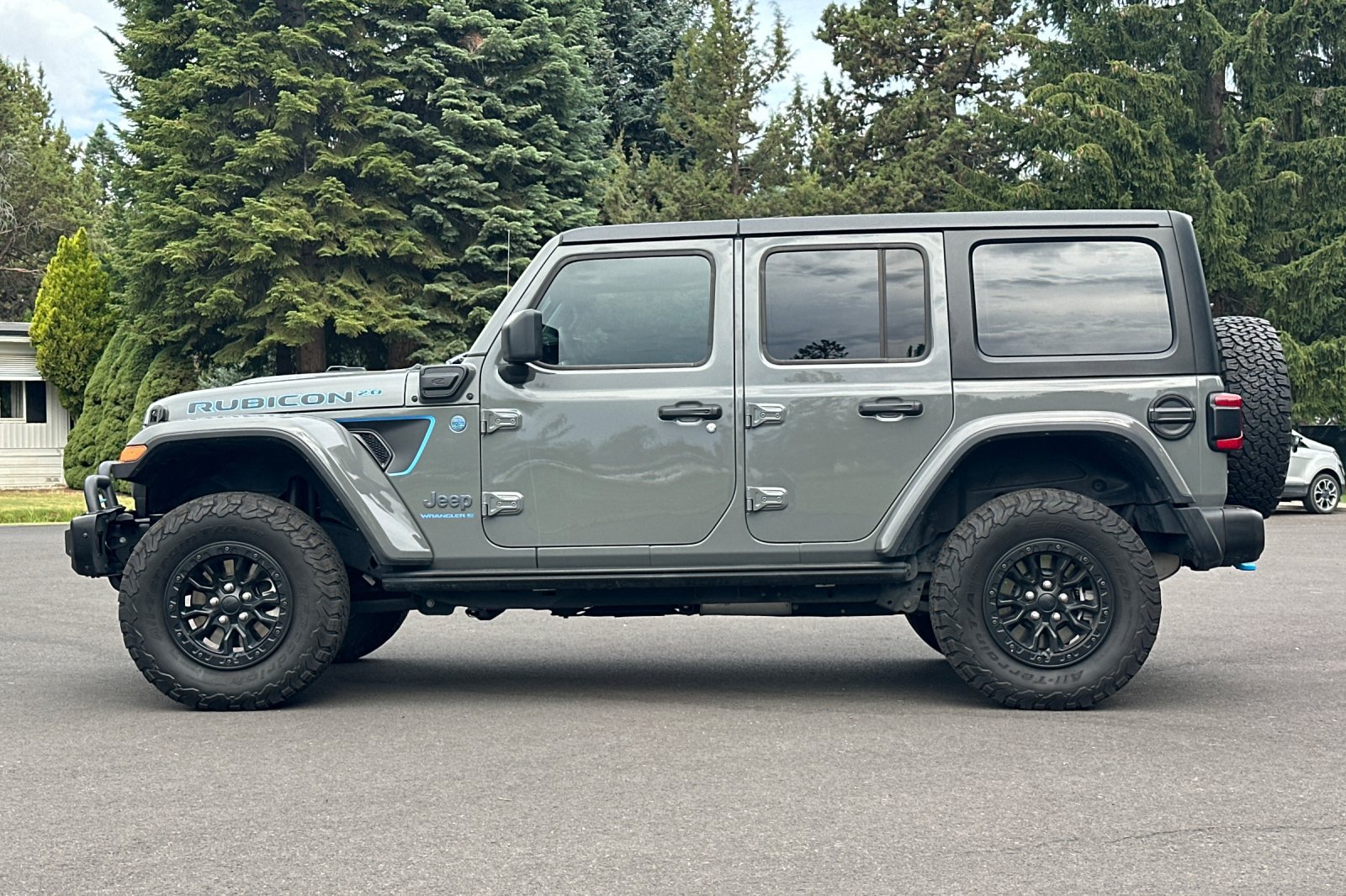 Used 2023 Jeep Wrangler Unlimited Rubicon 4xe AWD/4WD image 7