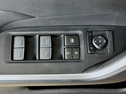 Used 2024 Toyota RAV4 XLE image 15