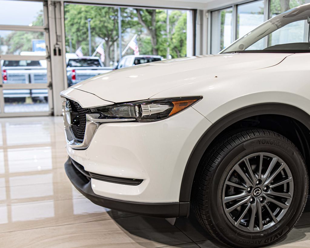 Used 2021 MAZDA CX-5 Touring AWD/4WD image 4
