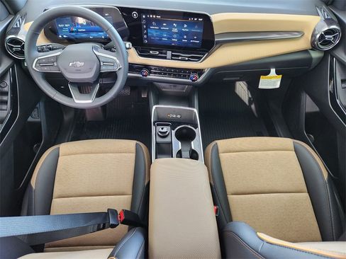 New 2026 Chevrolet Equinox ACTIV w/ Convenience Package III image 18