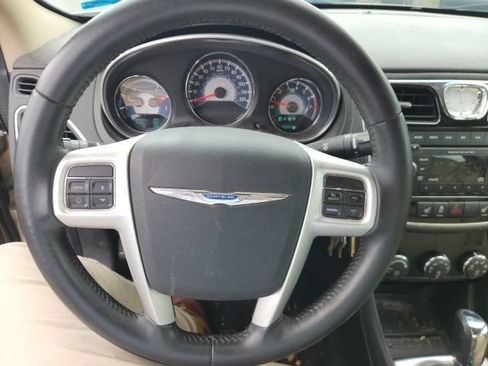 Used 2014 Chrysler 200 Limited FWD image 12