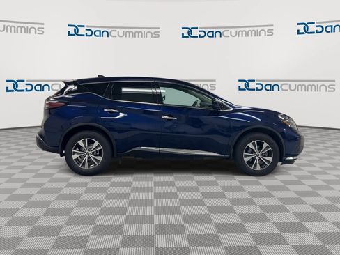 Used 2023 Nissan Murano S AWD/4WD image 9