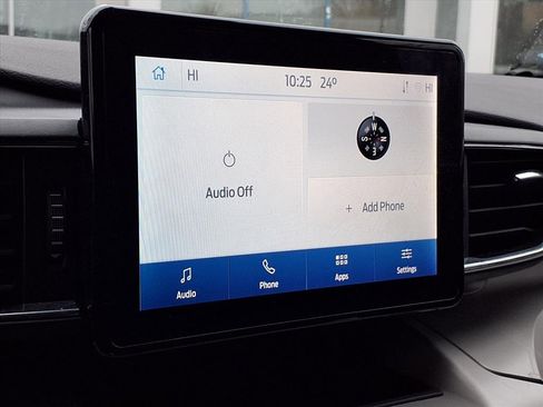 Used 2022 Ford Explorer XLT w/ Equipment Group 202A image 12