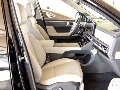New 2025 Hyundai Santa Fe Calligraphy AWD/4WD image 24