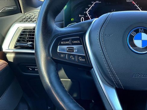 Used 2024 BMW X5 xDrive50e w/ Premium Package image 10