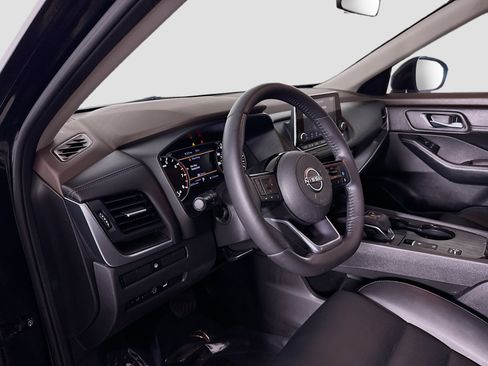 Used 2023 Nissan Rogue SV w/ SV Premium B Package FWD image 23