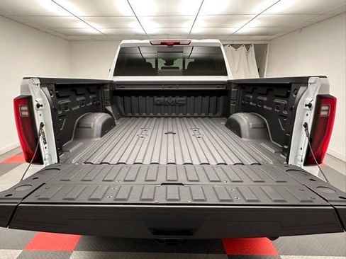 New 2026 GMC Sierra 2500 Denali w/ Denali Reserve Package image 25