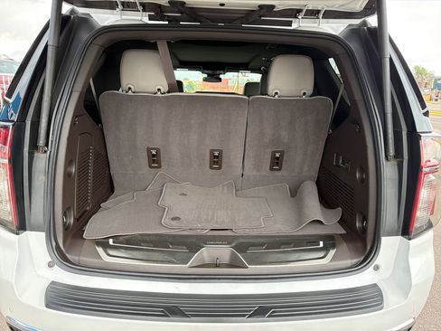 Used 2023 Chevrolet Tahoe LT w/ LT Signature Package image 23