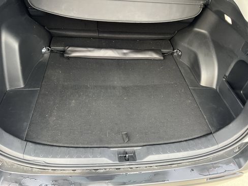 Used 2024 Toyota RAV4 XLE Premium image 31