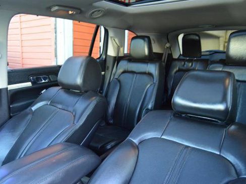 Used 2012 Lincoln MKT AWD image 54