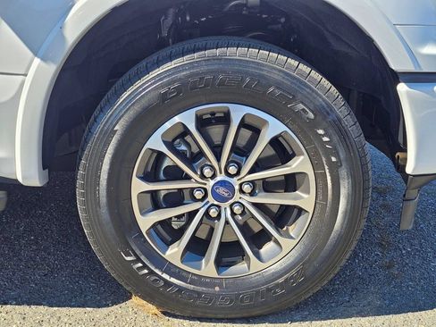 Used 2018 Ford F150 XLT w/ Equipment Group 302A Luxury AWD/4WD image 10