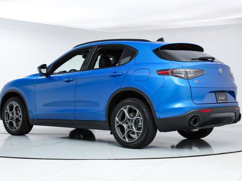 New 2025 Alfa Romeo Stelvio Sprint w/ Convenience Package image 3