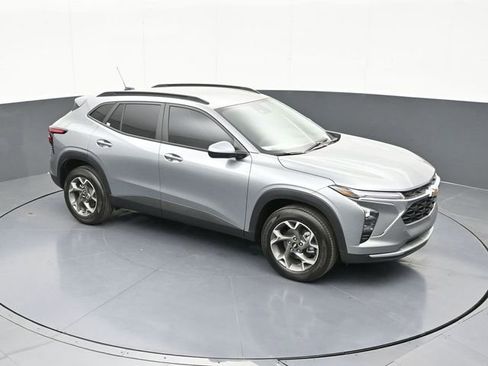 New 2026 Chevrolet Trax LT w/ Driver Confidence Package FWD image 59