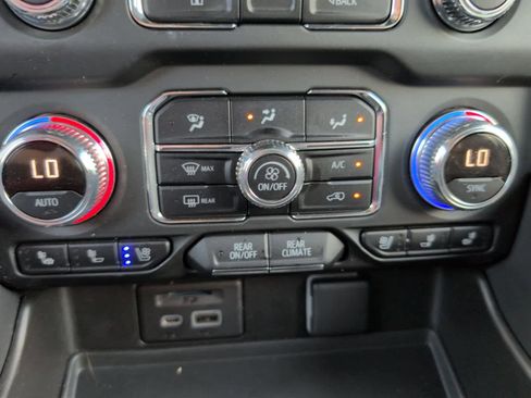 Used 2021 GMC Yukon SLT w/ SLT Premium Package image 26