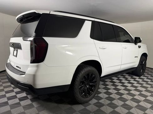 Used 2021 GMC Yukon AT4 w/ AT4 Premium Package AWD/4WD image 8