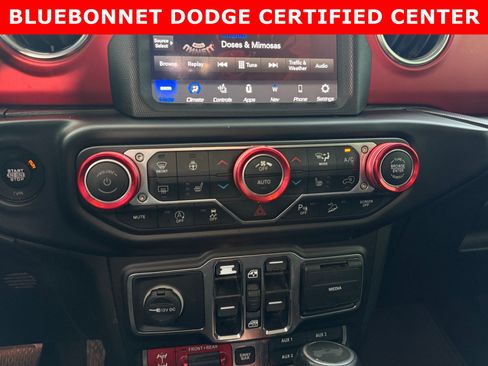 Used 2020 Jeep Wrangler Unlimited Rubicon AWD/4WD image 17