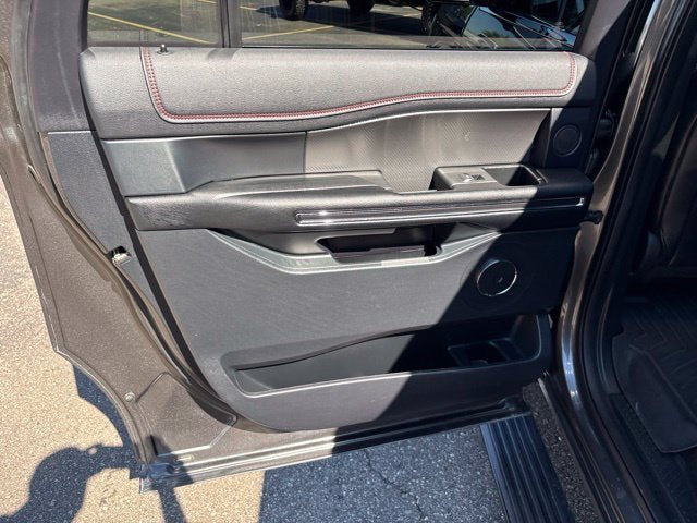 Used 2021 Ford Expedition Max Limited AWD/4WD image 21