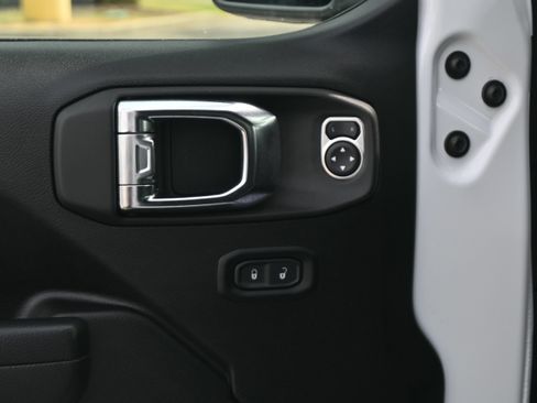 Used 2025 Jeep Wrangler Unlimited Rubicon 4xe w/ Safety Group image 30