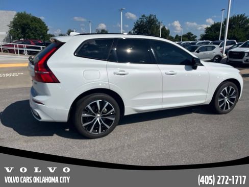 Used 2024 Volvo XC60 B5 Plus w/ Protection Package Premier AWD/4WD image 5