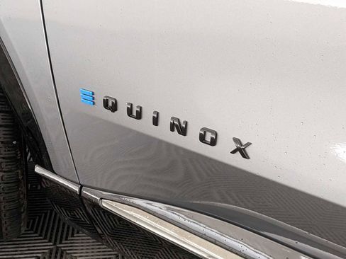 New 2026 Chevrolet Equinox EV RS image 11