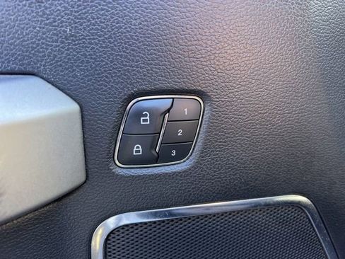 Used 2019 Ford F150 Lariat image 29