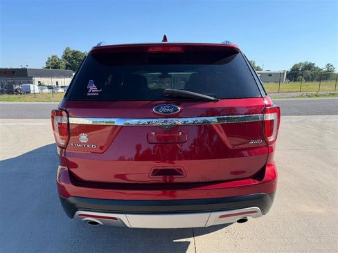 Used 2016 Ford Explorer Limited w/ Equipment Group 301A AWD/4WD image 4