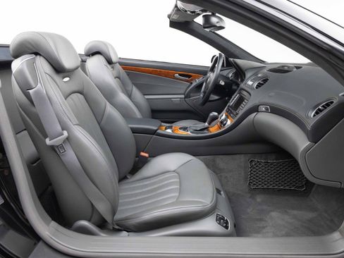 Used 2005 Mercedes-Benz SL 65 AMG image 12
