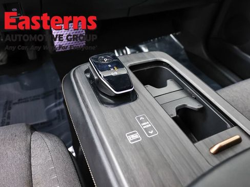 Used 2023 Nissan Ariya FWD image 12