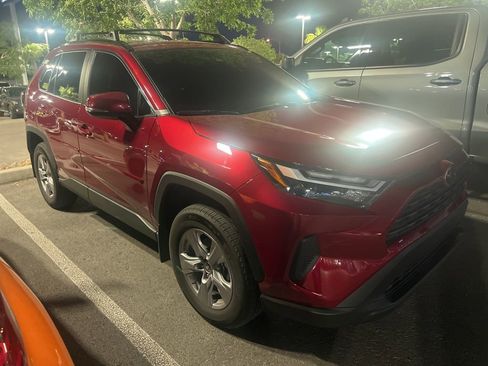 Used 2025 Toyota RAV4 XLE image 2