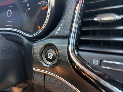 Used 2019 Jeep Grand Cherokee Limited w/ Luxury Group II RWD image 29