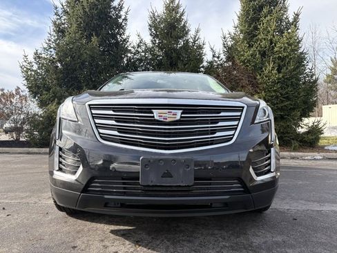 Used 2018 Cadillac XT5 Luxury w/ Driver Awareness Package image 11