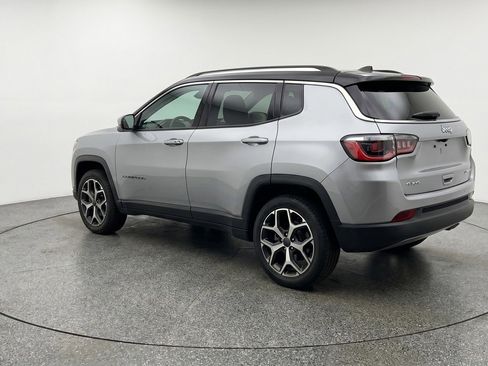 Used 2025 Jeep Compass Limited image 6