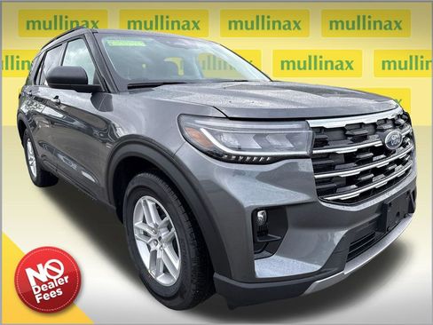 New 2026 Ford Explorer Active w/ Active Comfort Package RWD image 1