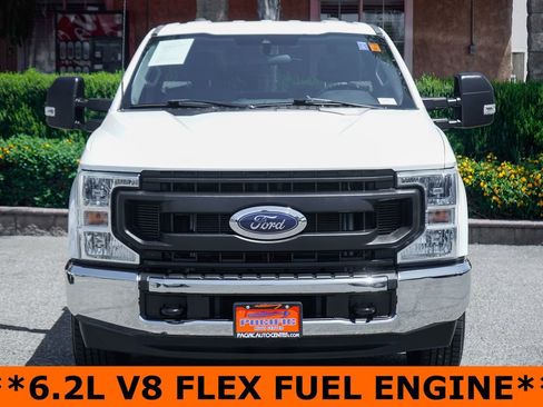 Used 2022 Ford F250 XL w/ Power Equipment Group RWD image 3