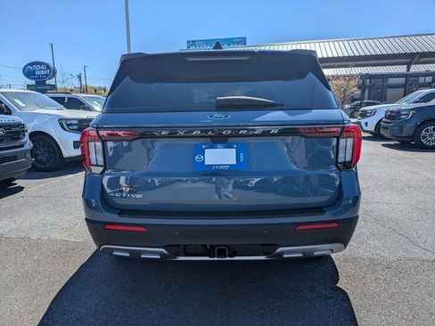 New 2026 Ford Explorer Active w/ Active Comfort Package image 5