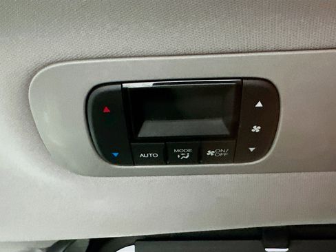 Used 2018 Honda Odyssey EX-L image 27