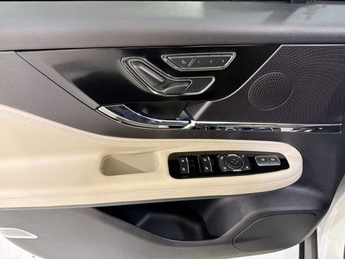 New 2026 Lincoln Corsair Premiere FWD image 12