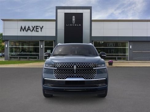 New 2026 Lincoln Navigator L Reserve AWD/4WD image 75