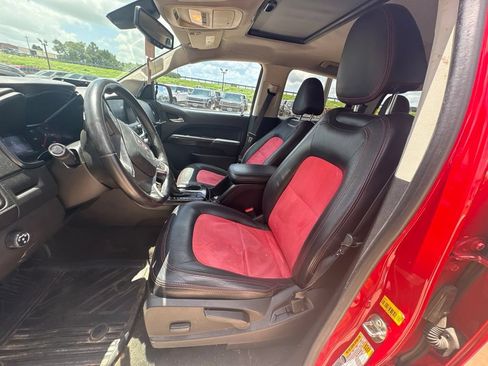Used 2016 GMC Canyon SLE w/ SLE Convenience Package RWD image 3