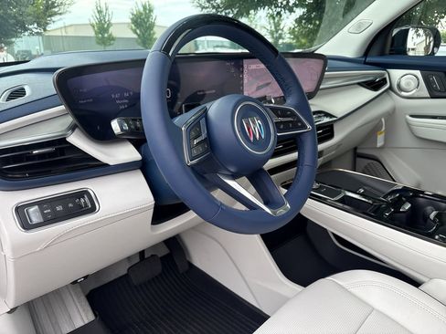 New 2026 Buick Enclave Avenir w/ Super Cruise Package FWD image 10