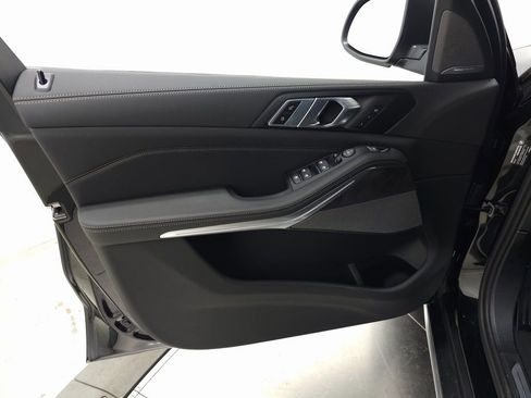 Used 2026 BMW X5 xDrive40i w/ Premium Package image 10