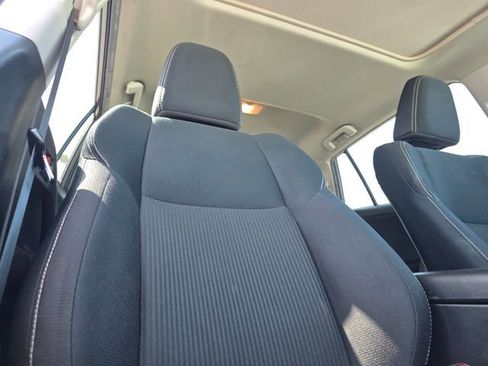 Used 2015 Toyota RAV4 XLE FWD image 21