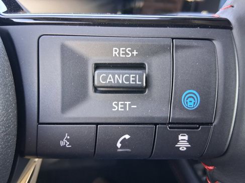 New 2026 Nissan Kicks SR image 11