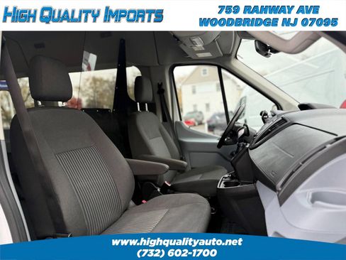 Used 2018 Ford Transit 150 XLT image 26