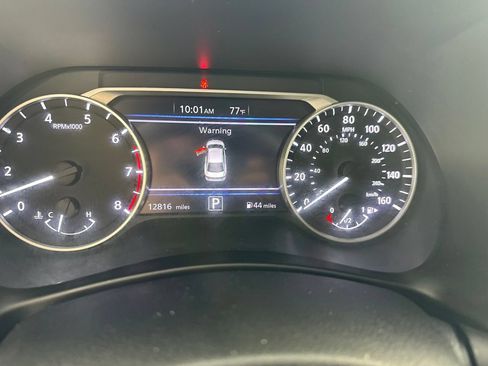 Used 2025 Nissan Sentra SV FWD image 4
