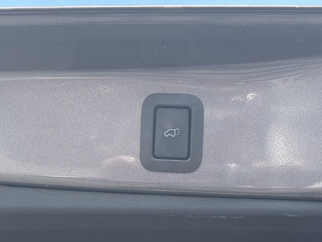 Used 2019 Toyota Highlander Limited Platinum AWD/4WD image 21