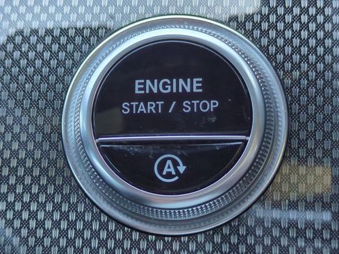 Certified 2023 Mercedes-Benz GLC 300 image 29