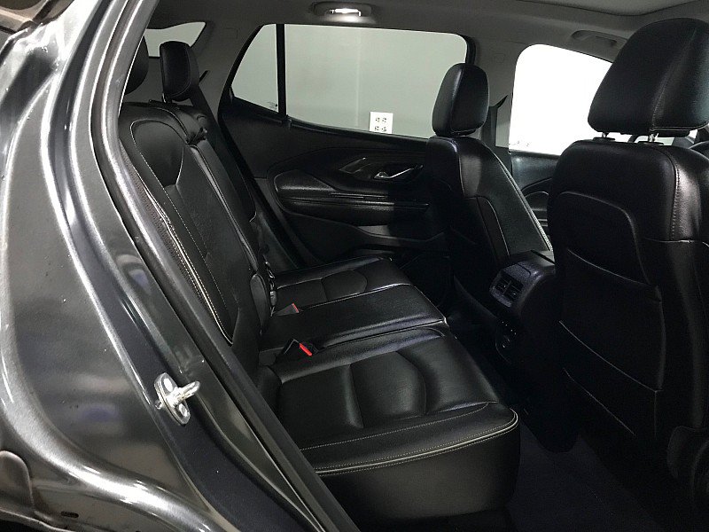 Used 2018 GMC Terrain Denali w/ Advanced Safety Package AWD/4WD image 16